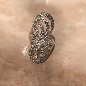 Swirl full finger ring